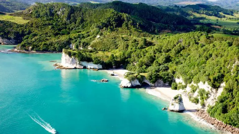 How To Travel New Zealand On A Budget 2
