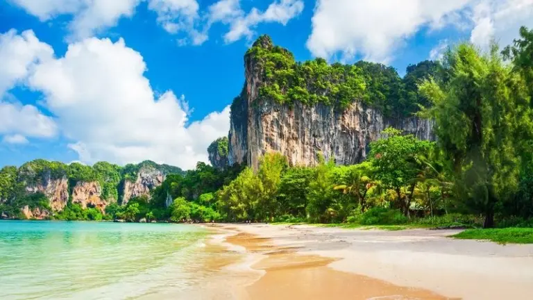 10 Unusual Yet Beautiful Destinations For Couples 9