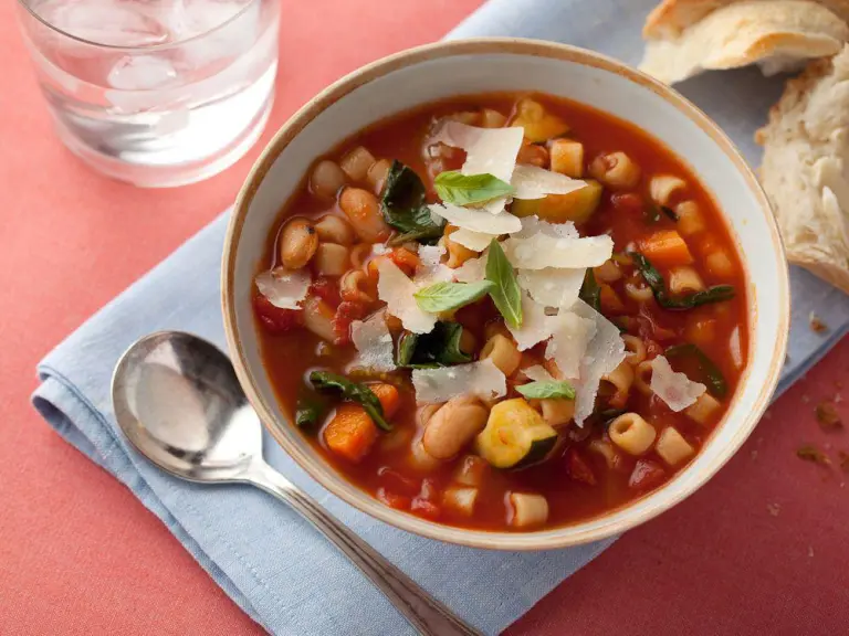 7 Restaurant Dishes You Should Think Twice About Ordering - Once You Know The Shocking Truth 1