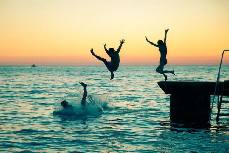 Explore The Colorful Beauty Of Australia Through The Four Seasons 4