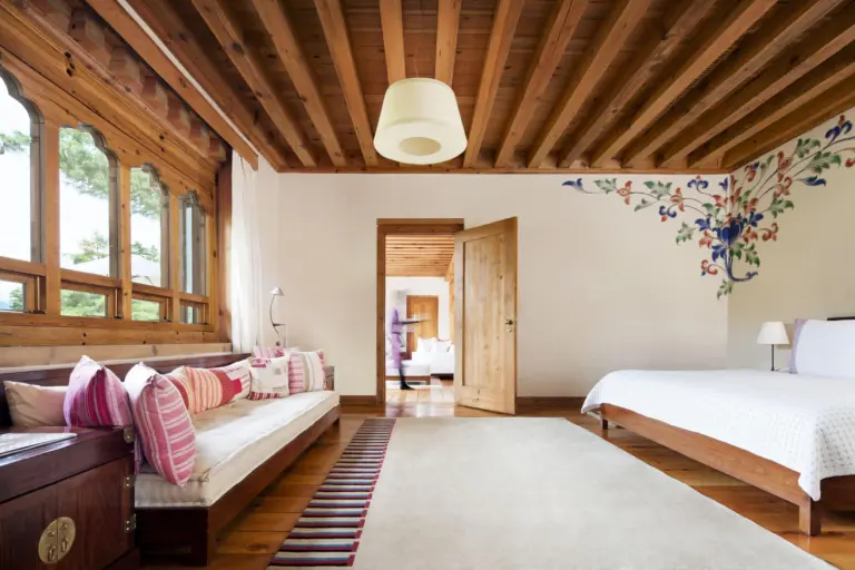 Top 6 Highly-rated Hotels In Bhutan You Shouldn't Miss 1-2