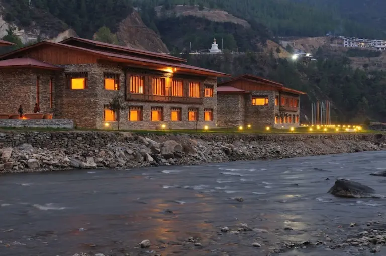 Top 6 Highly-rated Hotels In Bhutan You Shouldn't Miss 5