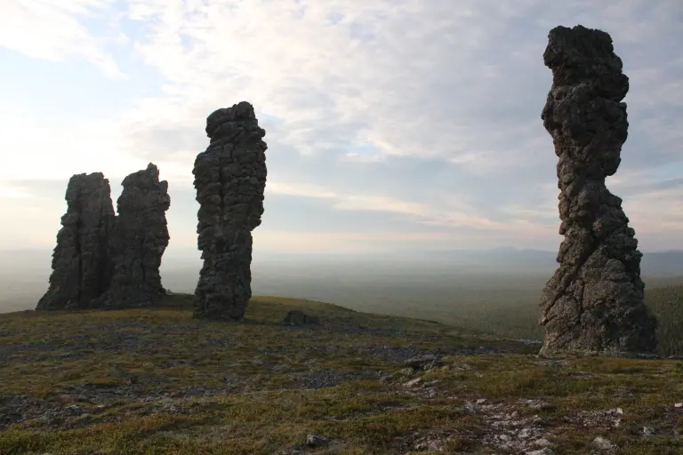 Manpupuner Rock Formations 01