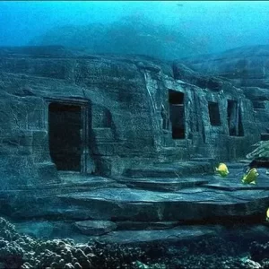 The Yonaguni Underwater Pyramid