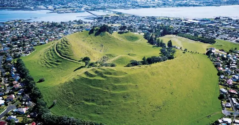 Auckland 9