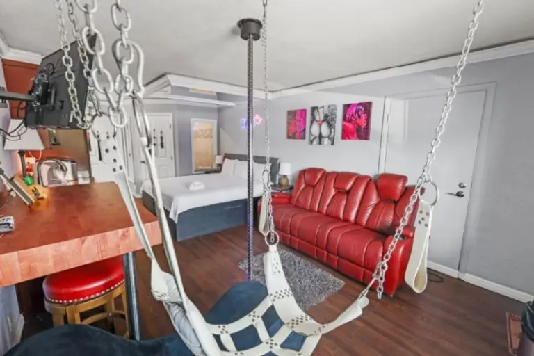 Famous Erotic Hotels & Resorts Worldwide 15