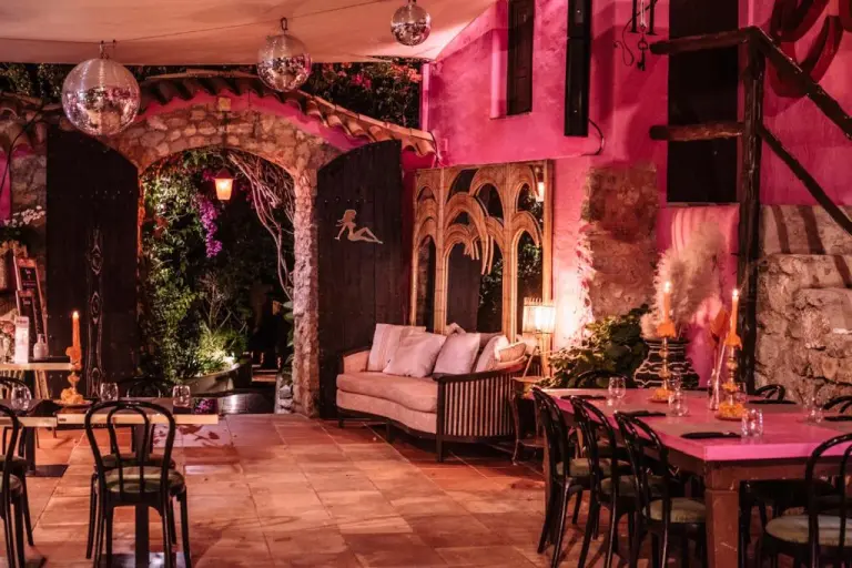 Famous Erotic Hotels & Resorts Worldwide 17