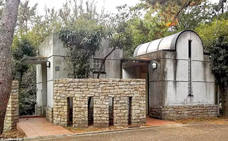 Only In Japan - When Public Toilets Look Like Works Of Art 13