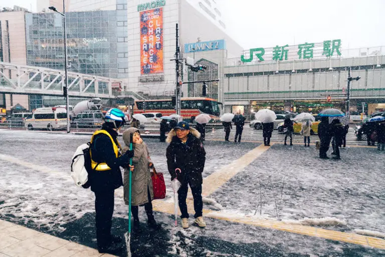 Tokyo’s Enchanting Winter Romance Beneath The Snow 13
