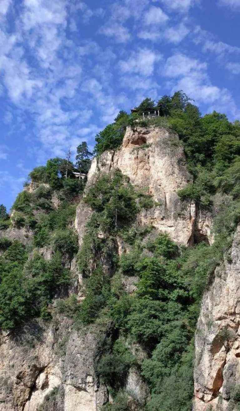 10 Most Famous Mountains In China 7