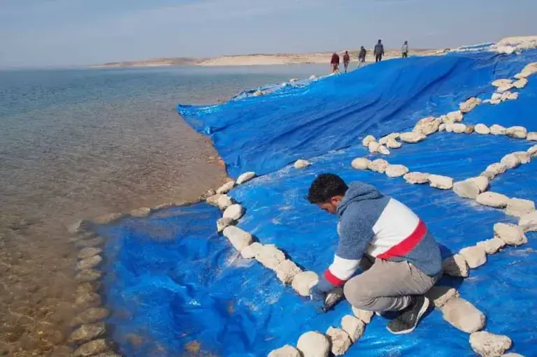 A 3,400 Year Old Palace Rises From The Water 4