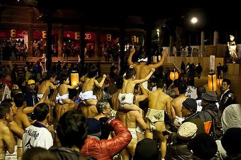 A Closer Look At Japan’s Most Bizarre “naked” Festival 7