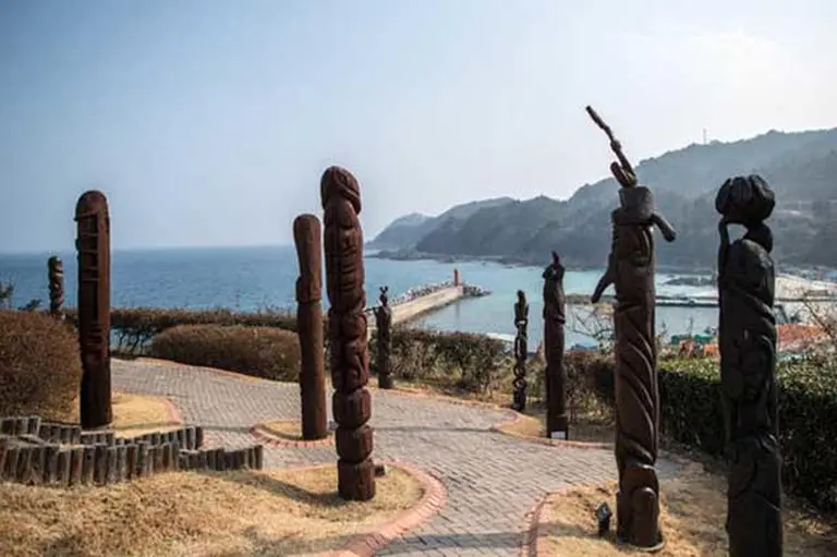 Women Flock To Korea’s Quirky “penis Park” For Bold Check-ins 6