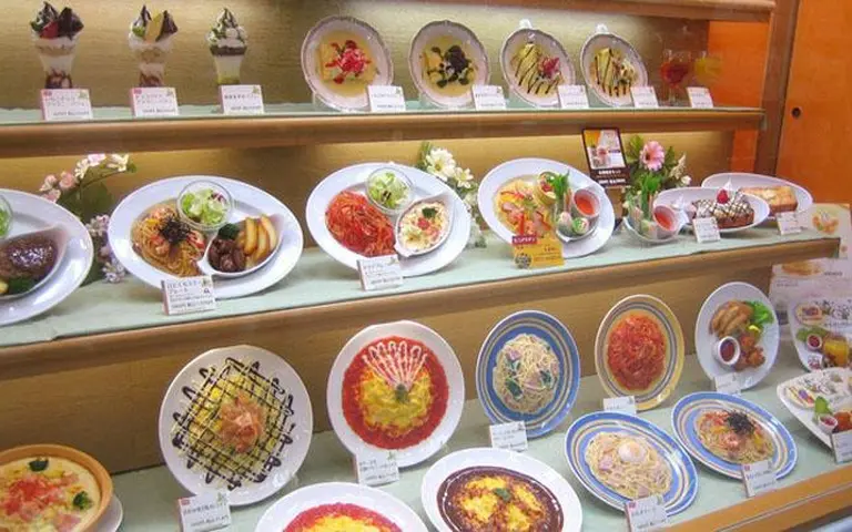 11 Strange Things You'll Only Find In Japan That Amaze Tourists 8