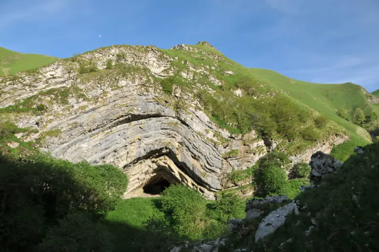 Harpea Cave