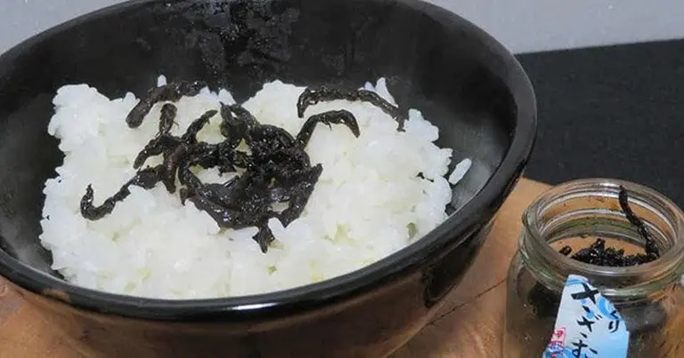 A Traditional Japanese Delicacy That Leaves Tourists “shivering” 4