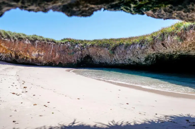 The Secret Tunnel To Mexico’s Hidden Beach Inside A Cave 1
