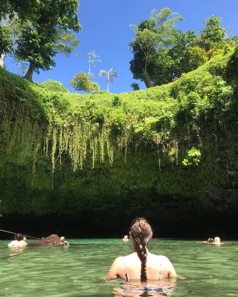 The World’s Most Beautiful Natural Pool That’s Blowing Up Travel Blogs 2
