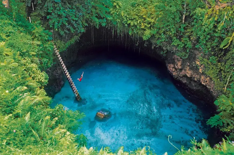 The World’s Most Beautiful Natural Pool That’s Blowing Up Travel Blogs 8