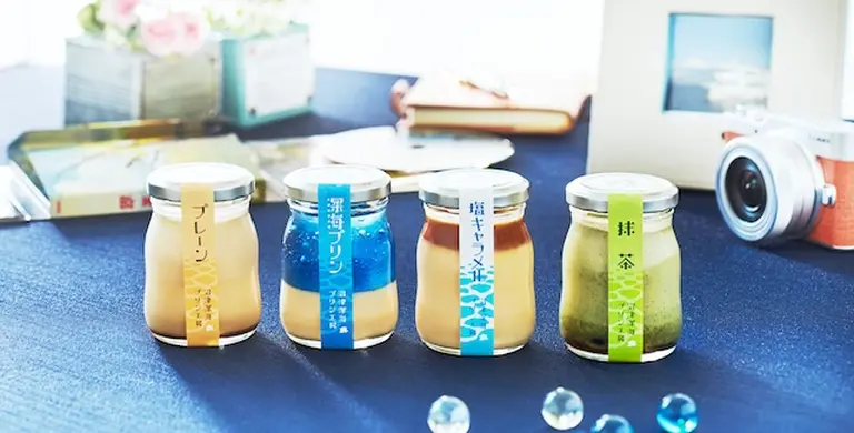 A Sparkling Blue Ocean Bottle 2