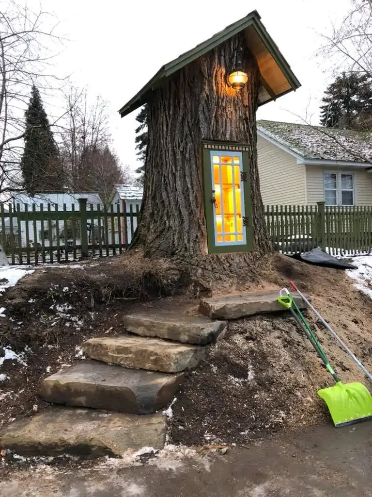 A 110-year-old Tree Stump Transformed Into A Free Library 1