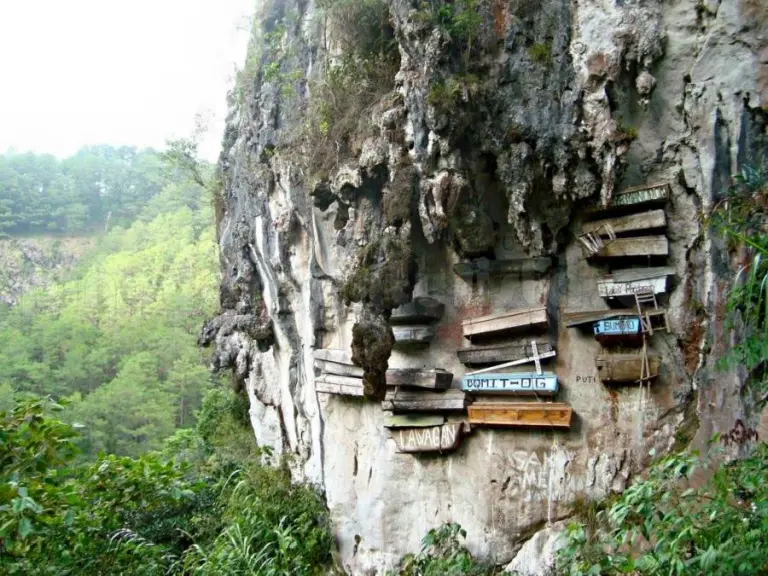 Unusual Customs From Around The World You Need To Experience 18