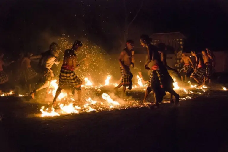 Unusual Customs From Around The World You Need To Experience 19