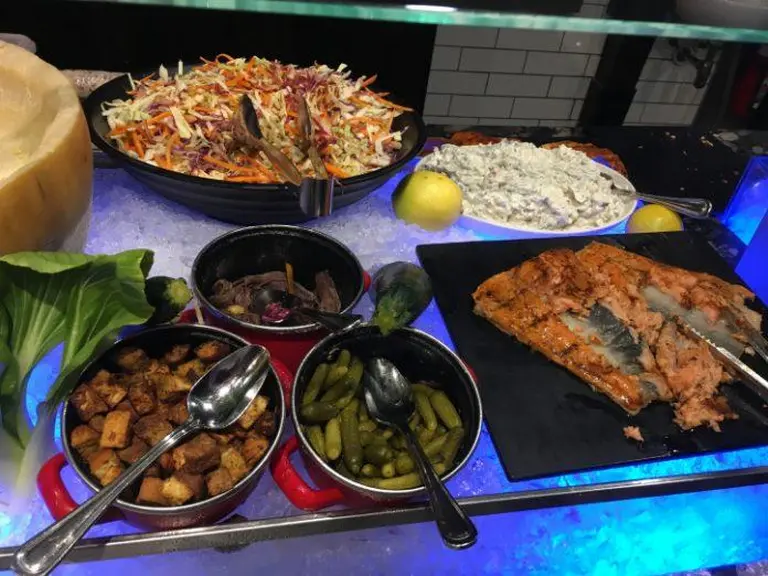 Stratosfare Restaurant 10