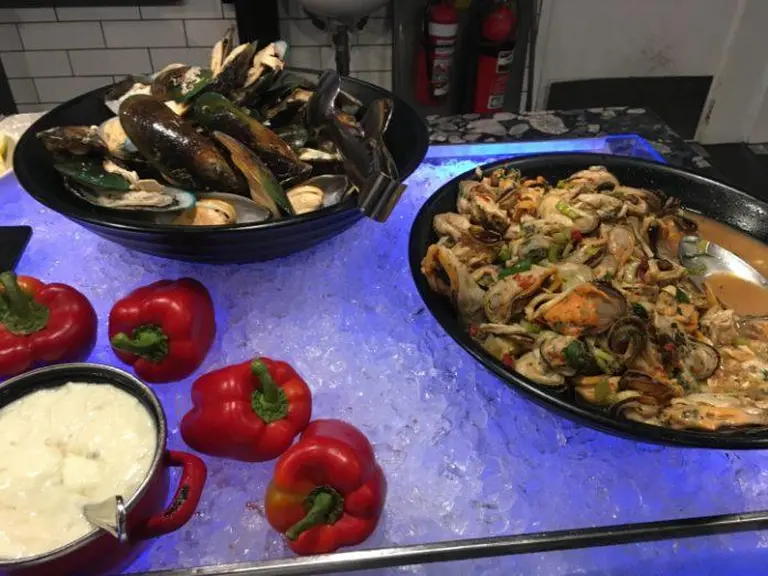 Stratosfare Restaurant 15