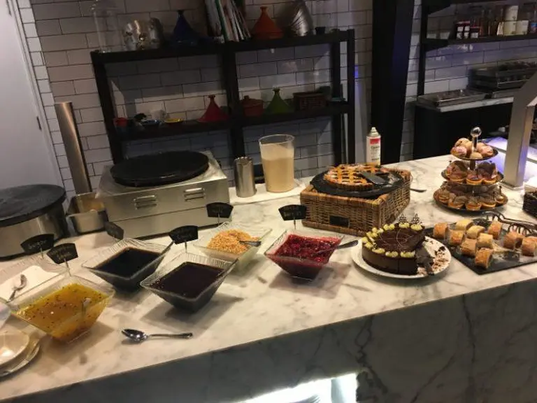 Stratosfare Restaurant 16