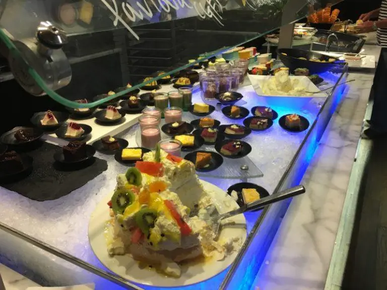 Stratosfare Restaurant 17