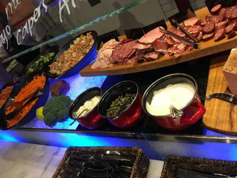 Stratosfare Restaurant 6