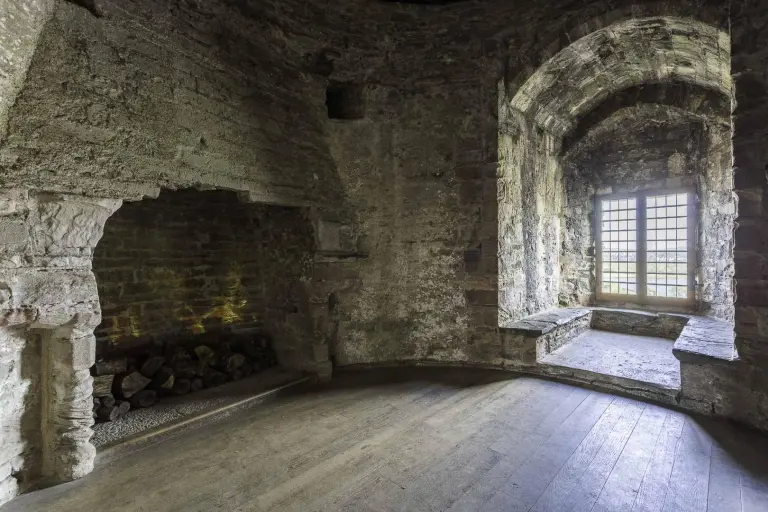 The Ghosts Inside Wales’ Most Mysterious Castle 11