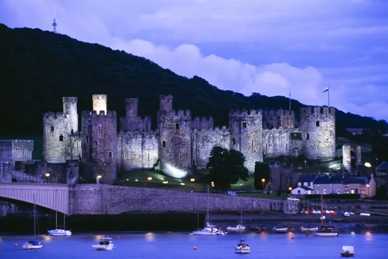 The Ghosts Inside Wales’ Most Mysterious Castle 16