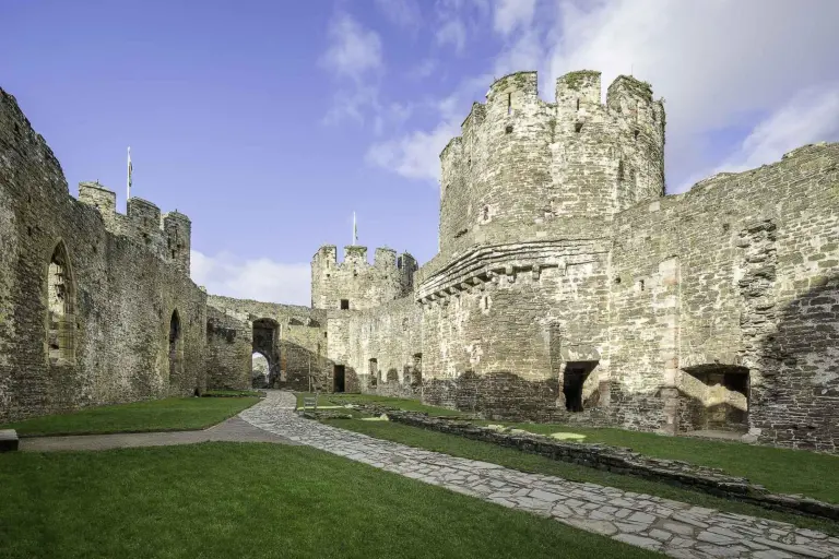 The Ghosts Inside Wales’ Most Mysterious Castle 6