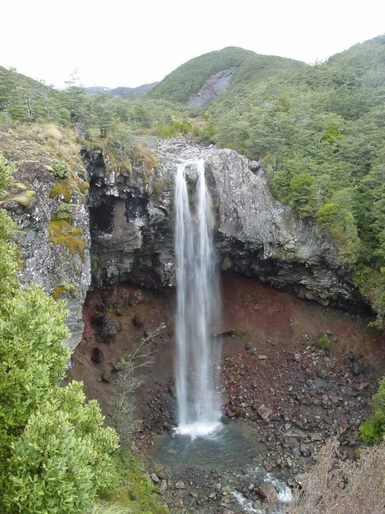 Tongariro National Park In New Zealand 10