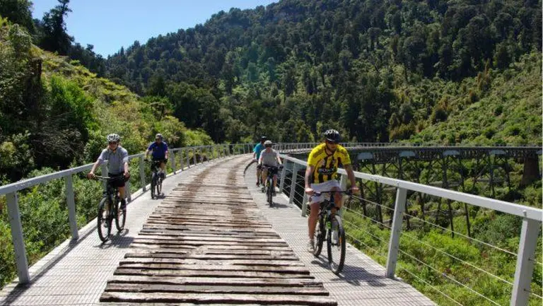 Tongariro National Park In New Zealand 3