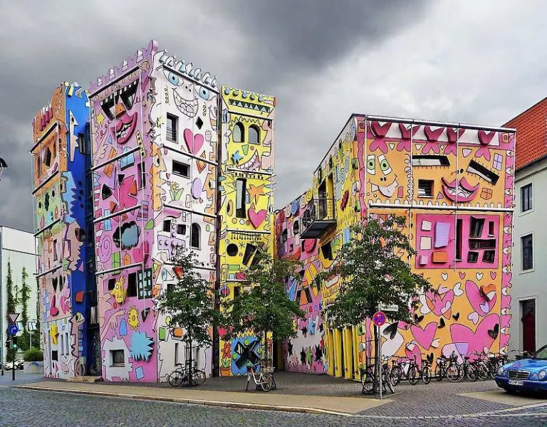 Visit The Happiest House In The World - The Rizzi House 1