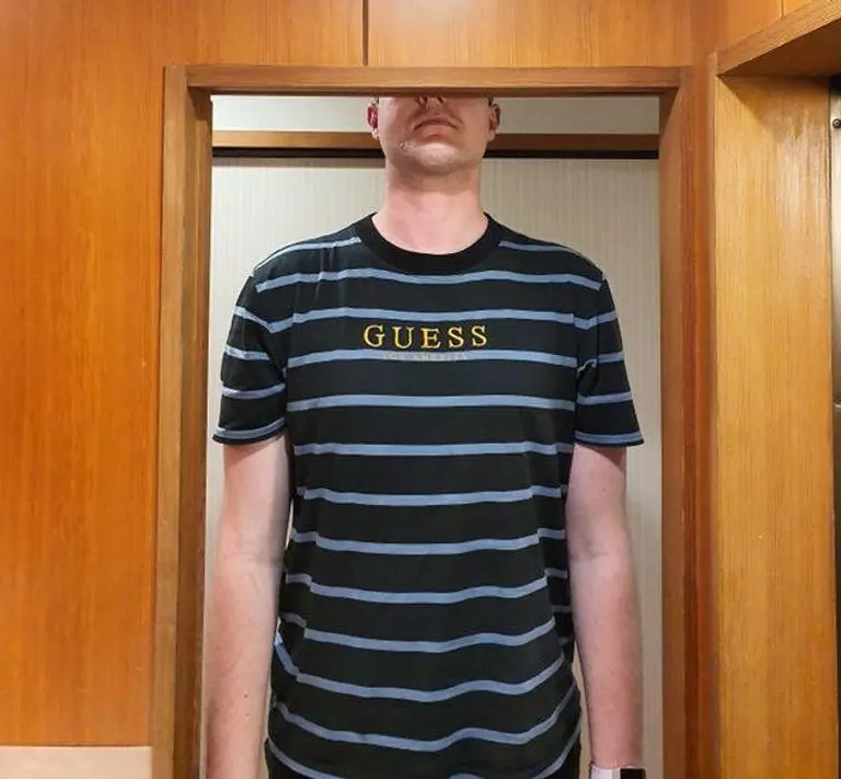 17 Hilarious Photos Of “giant” Tourists Visiting Japan 15