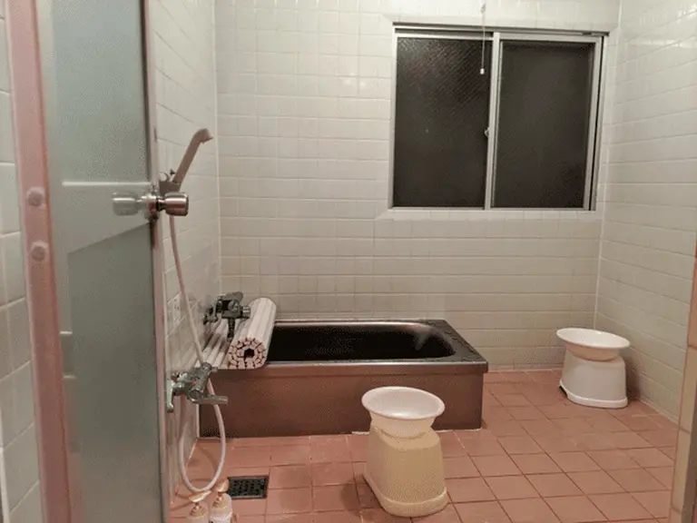 The $1.5-a-night Hotel Everyone’s Talking About 6