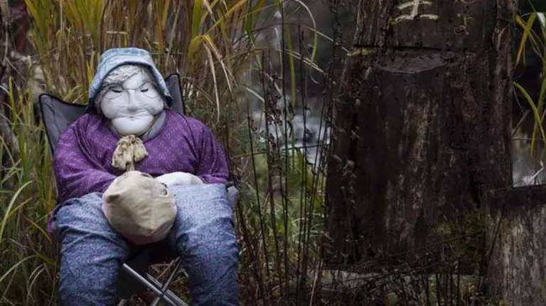 The World’s Most ‘lifelike’ Village With 300 Human-shaped Residents 12