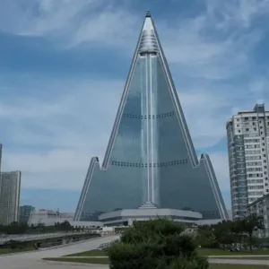 8 Bizarre Things You'll Only Experience In North Korea