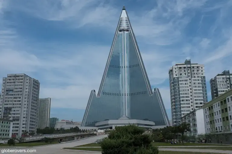 8 Bizarre Things You'll Only Experience In North Korea