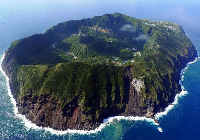 Top 12 Unique Things You Must Try When Traveling To The Land Of The Rising Sun 3