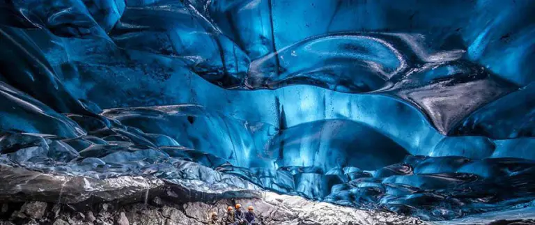 Visitors To The Magnificent Crystal Cave Feel As Though They've Entered A Long-lost Realm 1