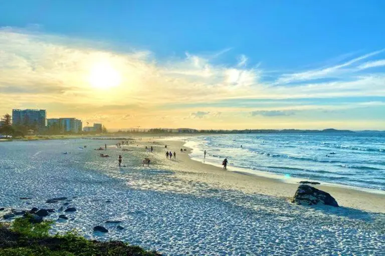 Discover Gold Coast 4-4
