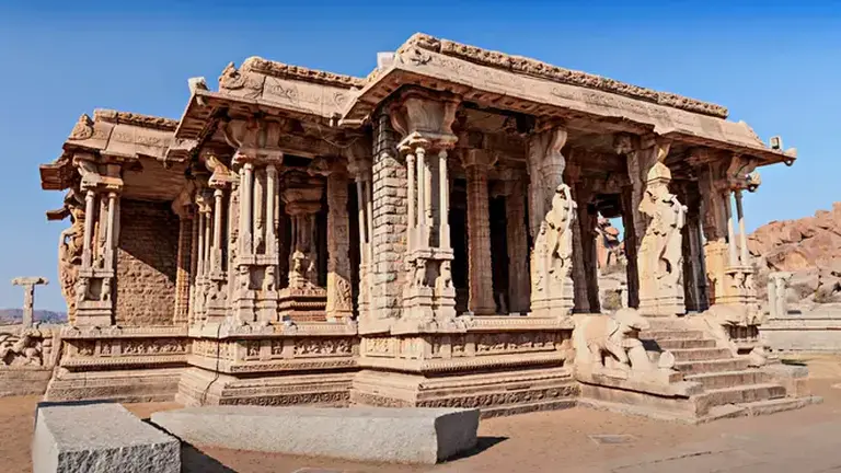 The Mysterious 'musical Pillars' Of An Ancient Indian Temple That Play Music When Struck 1