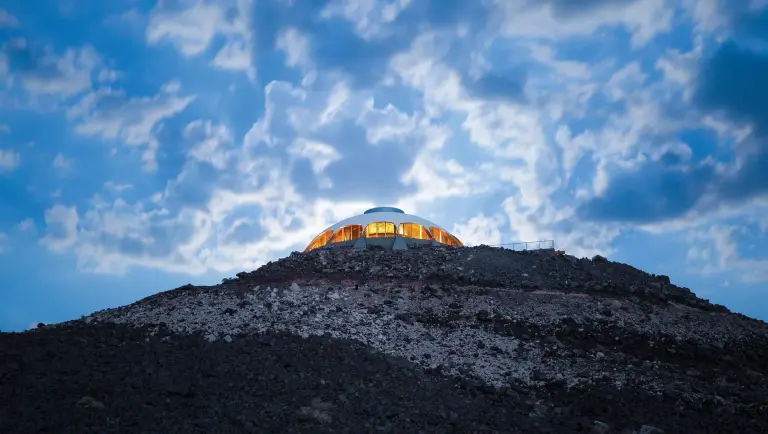 Volcano House (“Cinder Cone House”) – USA