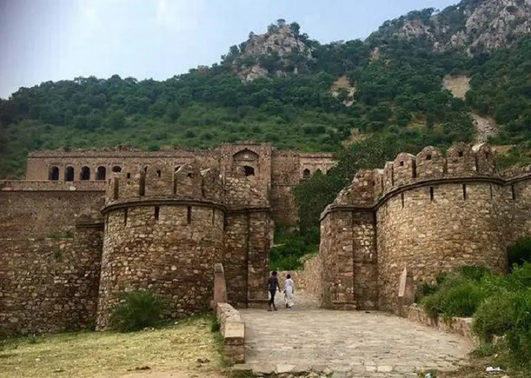 The Most Haunted Places In India That Daredevils Must Explore 1-1