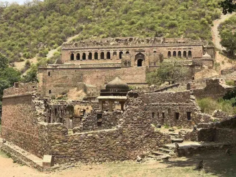 The Most Haunted Places In India That Daredevils Must Explore 1